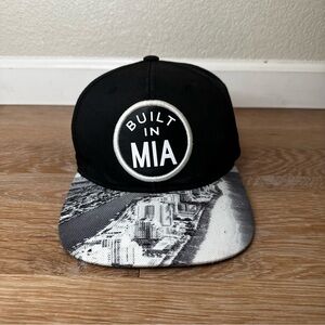 NWT Premium Built In MIA Magic City Snapback Cap Hat, OS